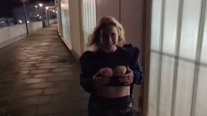 Mia_Adler – STADION VEGLEREI – Sieg-Sperma zum 2-3 nach da Drittelpause – Total PUBLIC