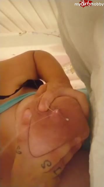 Stachelbeere1992 – Geil spritzt die Milch