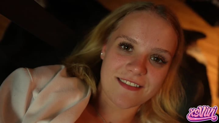 xsVivi – Meine erste Erfahrung in einer Liebesschaukel