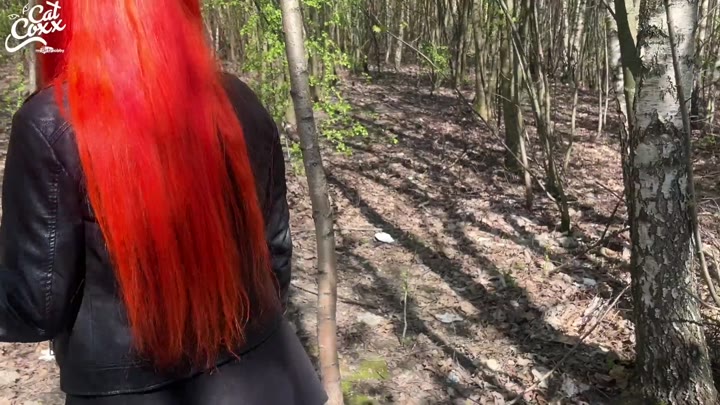 Cat-Coxx – Spinnt die – Fick Suche in 5 min als Fickschlampe auf die Straße geschickt