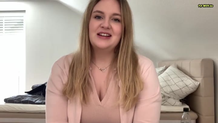 Emilia2005 – Hi, ich bin Emilia, 18 Jahre – Mein erstes Vorstellungsvideo