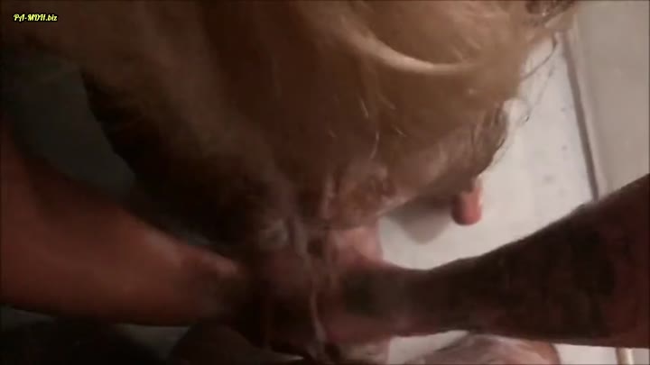 Lana-Lanz – Eigentlich wollte ich alleine duschen