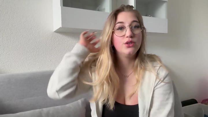 Tamy_s23 – Endlich 18 – Jetzt darf ich auch endlich hier sein