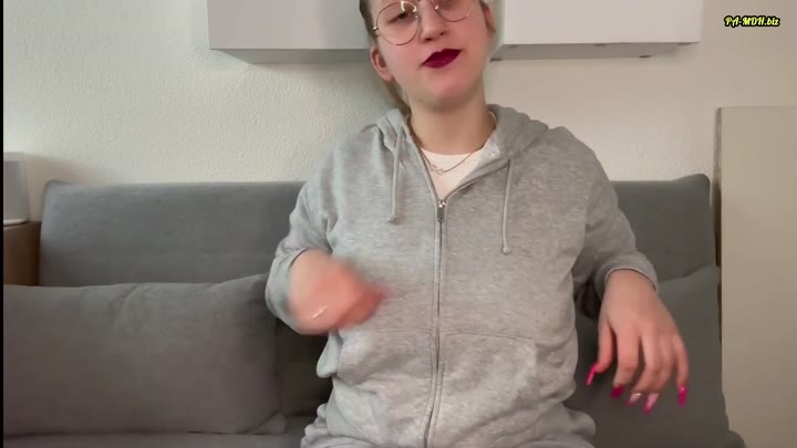 Tamy_s23 – Mache ich das Richtige – Meine Brüste NACKT im Internet gezeigt Kein Ton