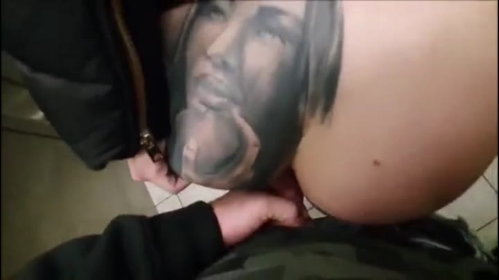 JennaSwhite – EXTREM PUBLIC – Im Lift blank gefickt