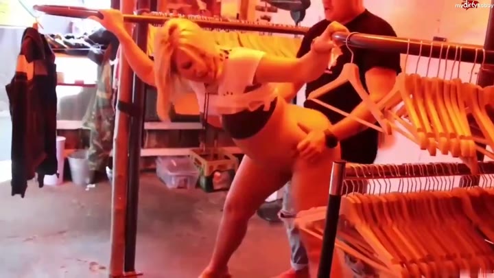 Tatjana-Young – SKANDAL im Biergarten – Ob ich mich getraut habe