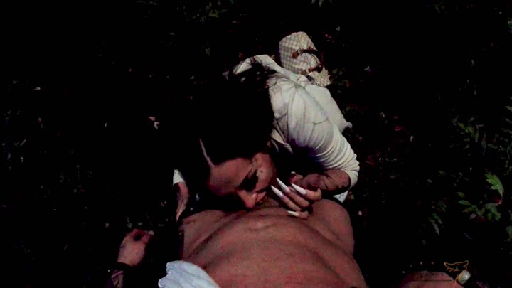 WolfWagner – Der kurvige Pornostar Ashley Cumstar genießt einen heißen Sex auf einer Couch