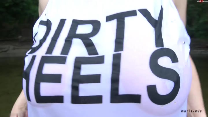 MariaMia – Am See Fötzchen gestopft