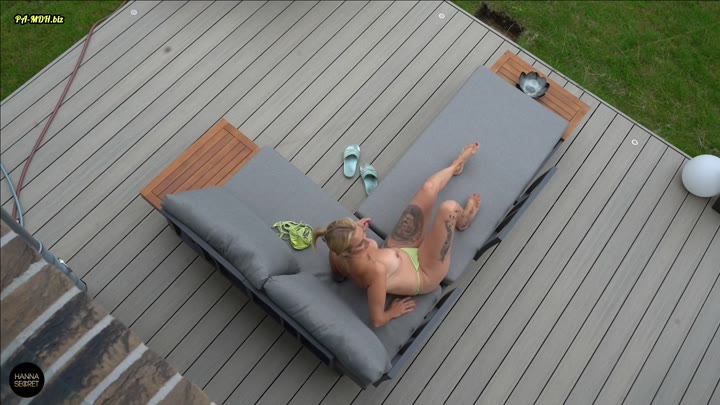 HannaSecret – PERVERS – VOM NACHBARN HEIMLICH BESPANNERT