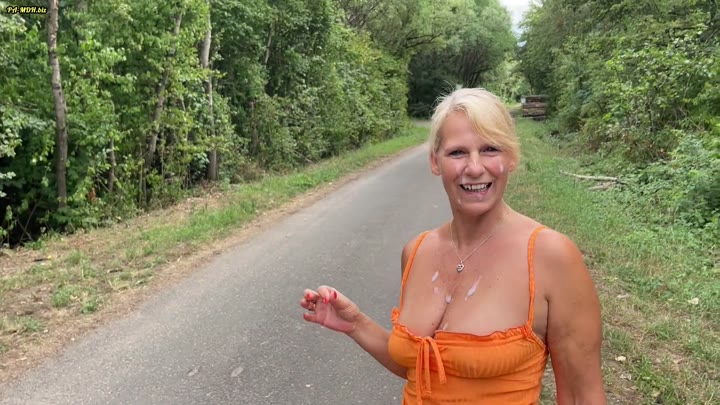 SweetSusiNRW – Sperma Walk