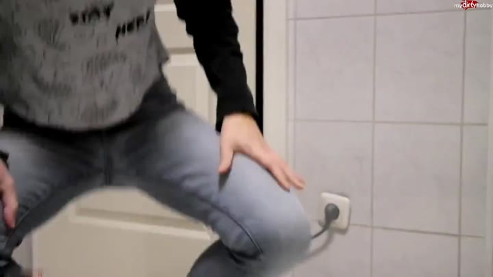 KarinaHH – Windelpiss – Teil 2 – Userwunsch