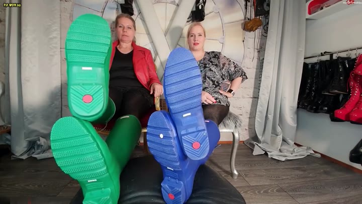 LadyKarame – Unsere Gummistiefel grün und blau