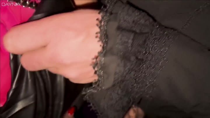 Daynia – PUBLIC FICK mitten im Berliner Nachtclub – So ÖFFENTLICH wie NIE zuvor…GRENZÜBERSCHREITUNG