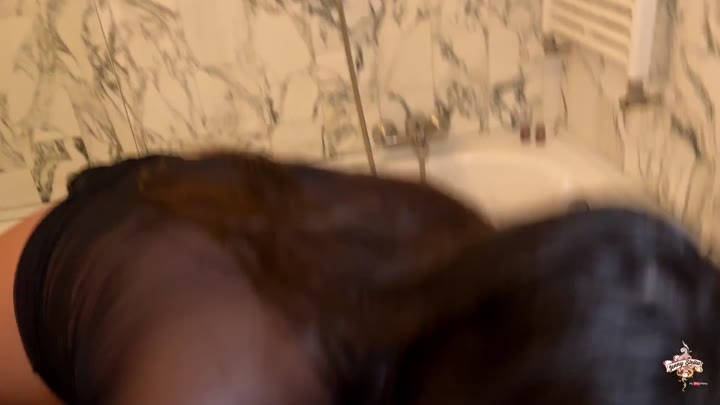 Jenny_Stella – VOM FAN ERKANNT – Zum Seitensprung abgeschleppt ins FICK-HOTEL