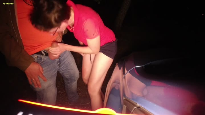 Steffi_Sommerbach – AO-Parkplatzsex mit einem Unbekannten