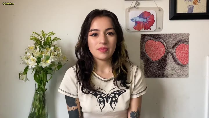 VelvetLiquid – Carolina, Hallo – Das ist mein erstes Video