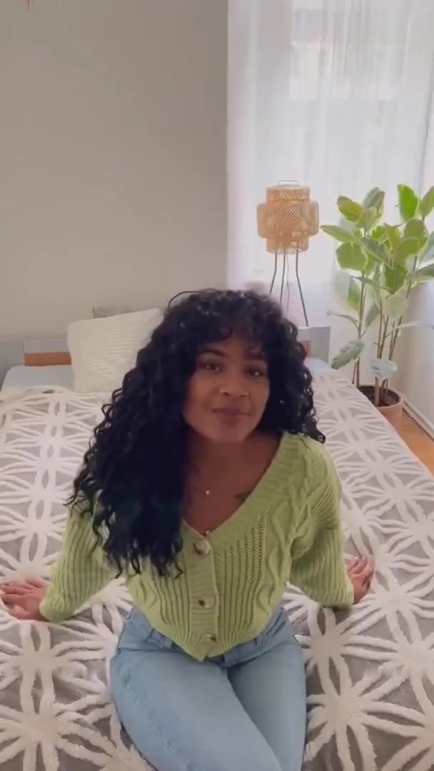 Flora_Farrell – Hey ich bin Flora – Mein Vorstellungsvideo