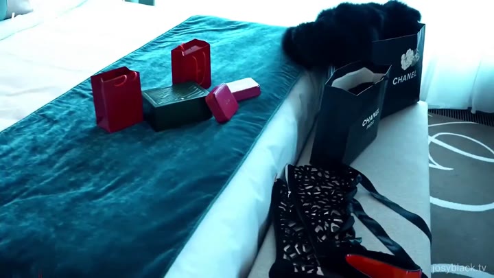 Josy-Black – Er hat meine Muschi nach einem Musikvideodreh vollgespritzt