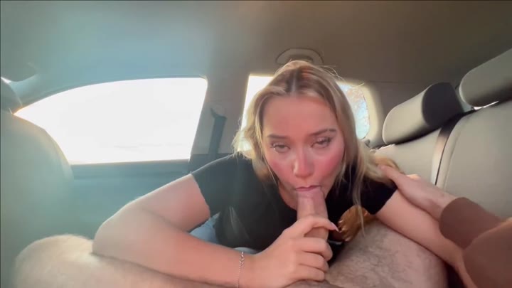 RosaMiller – Per Anhalter bei Fremden mit XXL SCHWANZ mitgefahren