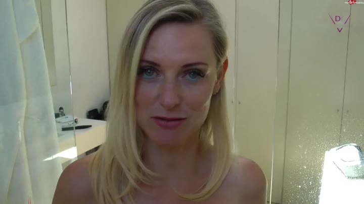 Dirty-Tina – Auch brave Mädchen müssen pissen