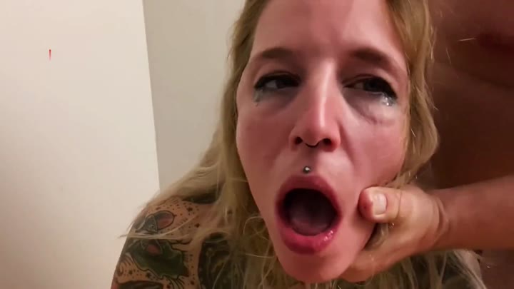 lisa_rocketcock – ALTER EKLIGER DADDY FICKT MEIN MAUL