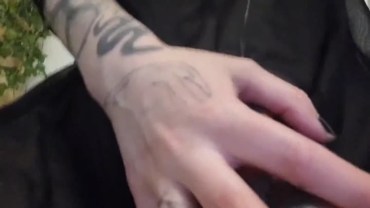 Elli_Young – Was ein Monster – Wie man einen Drachen zähmt