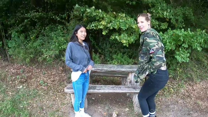 lisa_rocketcock – Mit Kim-Rose die Parkbank eingeweiht