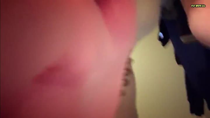 Samira-Snow – OMG – MEIN ERSTES MAL KOMPLETT NACKT – Das darf niemand herausfinden