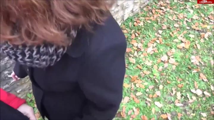 SophieShy – Beim Trampen mit meiner Geilheit bedankt