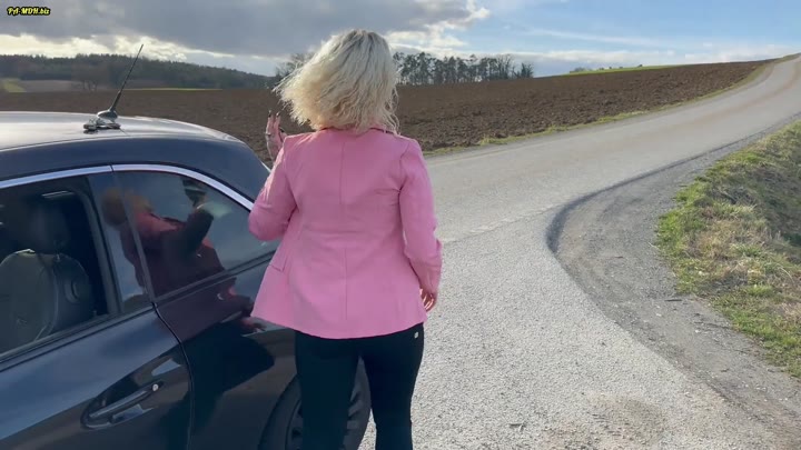 Valery_Venom – OMG voll ERWISCHT – Dreister OutdoorPiss fast schiefgegangen