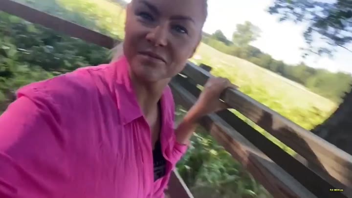 B!bixxx – OMG – Vom FOERSTER erwischt – Hoffentlich hat er NICHT ALLES gesehen