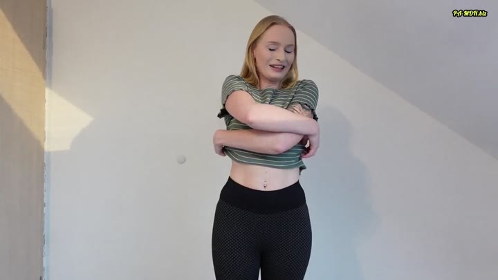 Emma_W0lf – Ich lege meine Unsicherheit ab – Mein 1. Video in Unterwäsche