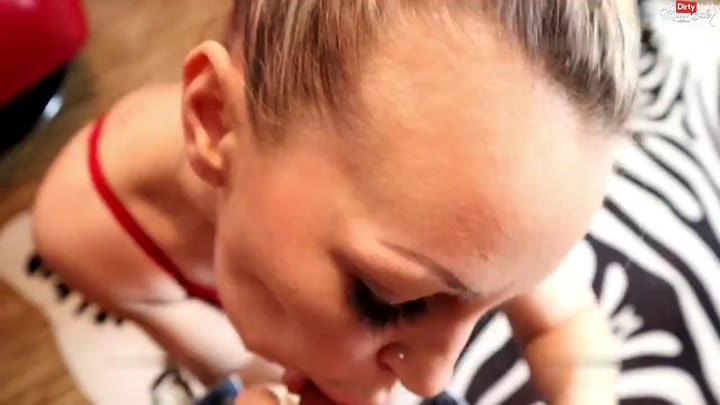 Miss_Mila – Fail Tag für die Lederschlampe – Autopanne – Freund beim Fremdfick am Telefon