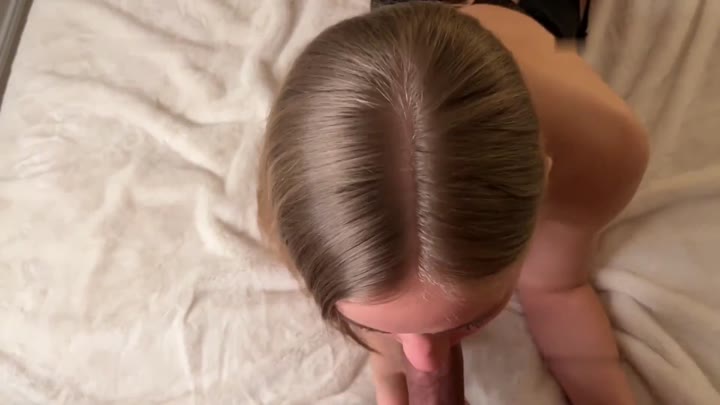SweetGini – Deepthroat bis zum Limit Mein erster Hardcore Blowjob