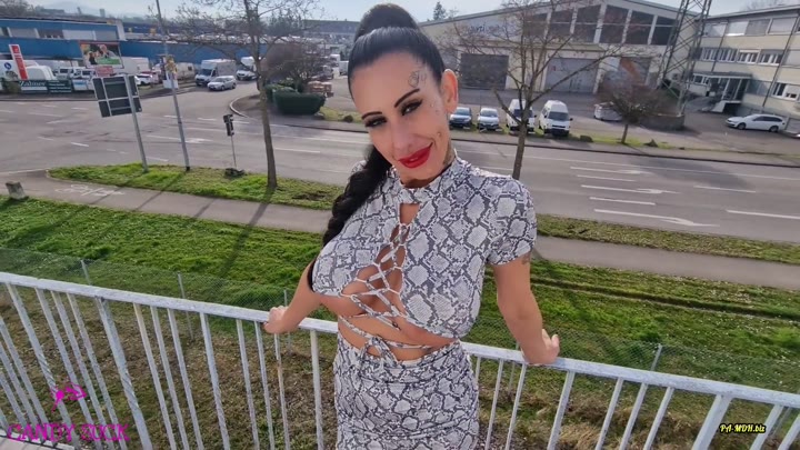 Candy_Suck – ICH HABE MIR DAS WG-ZIMMER ERFICKT