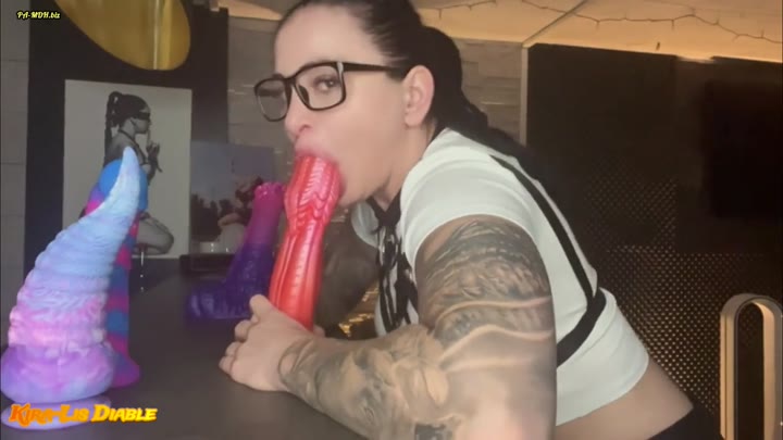Kir4LisDiable – Kira’s Toy Blowbang Fun – Can I be your Throatgoat