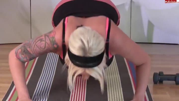 Magdalena_Pure – Natursekt – Übung ! Heisses Gold …