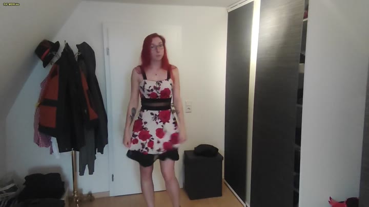 Onlylil!th666 – Ich zeige dir mein Sommerkleid