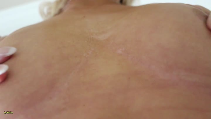 B!bixxx – MUSCHI EXPLODIERT – Fick mich bis ich schreie