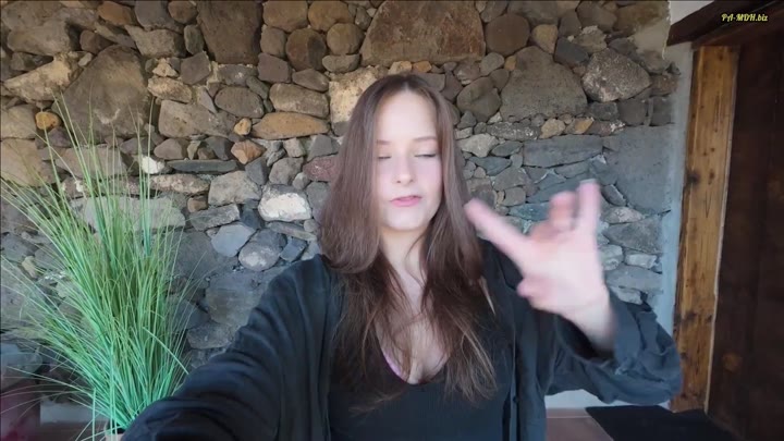 hermione_potter – VLOG – Gran Canaria – first Naked on the Beach, then he Fucks me in the Shower