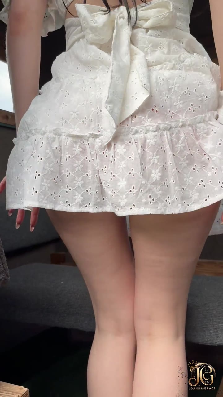 Joanna-Grace – Raucherpause im Jägerhaus endet mit Orgasmus