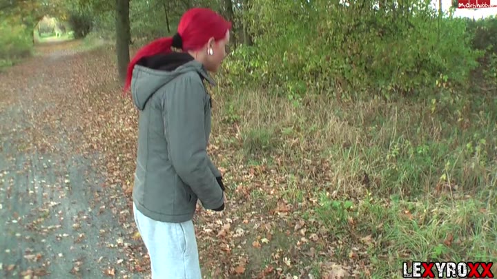 LexyR0xx – Pille vergessen, Kondom gerissen und wie war sein Name