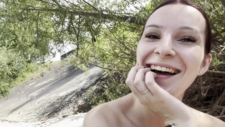 Lu_Lux – Wie konnte ich das zulassen – Vom Fremden beim FKK angefasst und ihn entsaftet