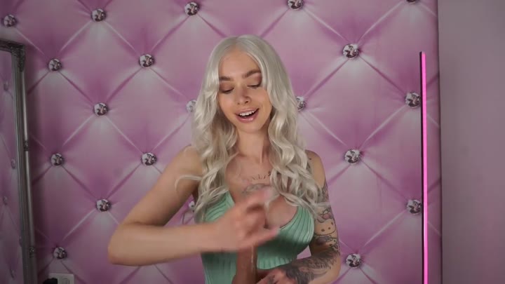 TyraKadney – Handjob – Ich helf dir gerne