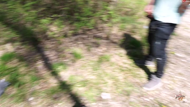 J3nny_St3lla – Mein Erster analer publik Orgasmus – Vika bringt einen Po zum Kommen