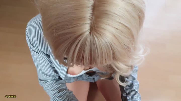 Lea_Stern – Perverser Chef zerstört süße Praktikantin – Facialer Cumshot voll auf die Brille