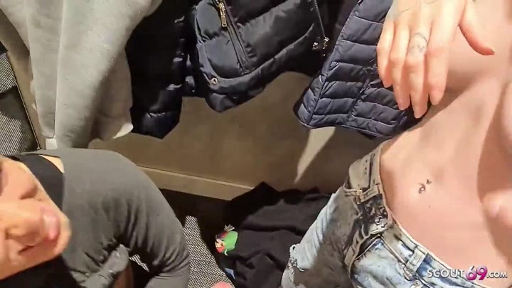 Lou-Nesbit – Dreier mit meiner Freundin bei Real in der Umkleidekabine