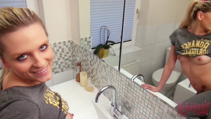 schnugg!e91 – Perverser Arschfickplan – Mama kommt als ihr Freund noch in mir steckt