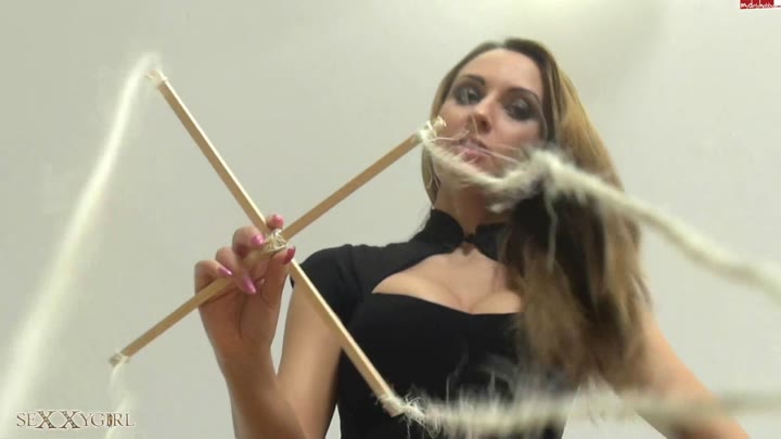 seXXyg!rl – Wichs meine Marionette