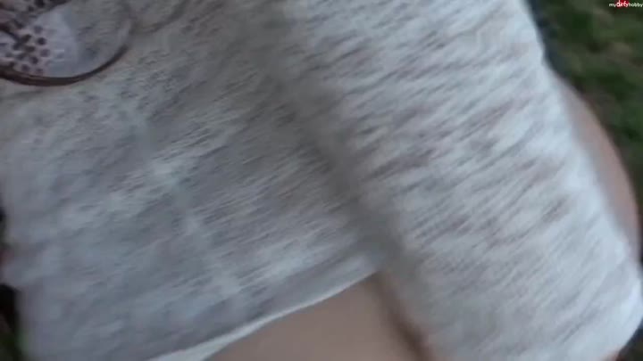 ViktoriaGoo – Outdoor schnell mal abgefickt